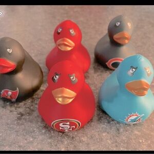 5 Rubber Ducks!